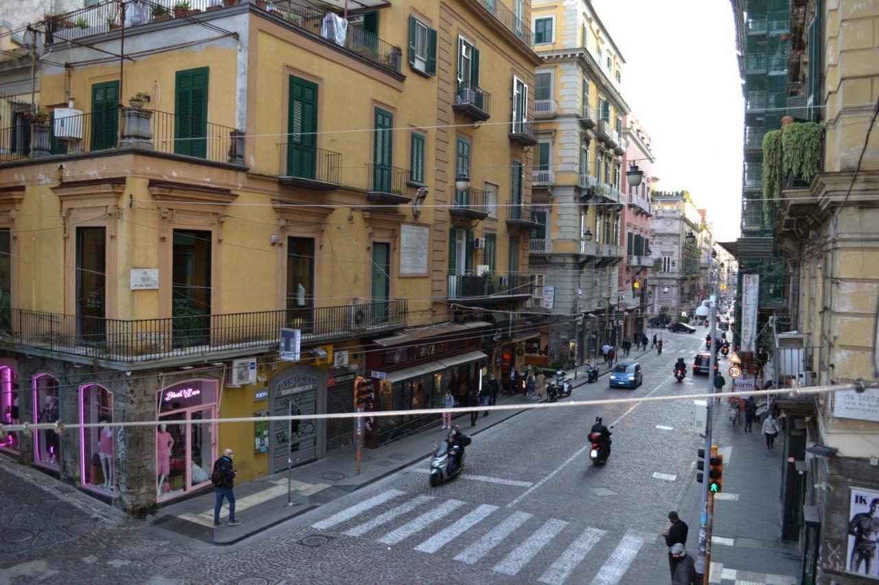 Questo Rinascimento Casa Brigitte Napoli Exterior foto